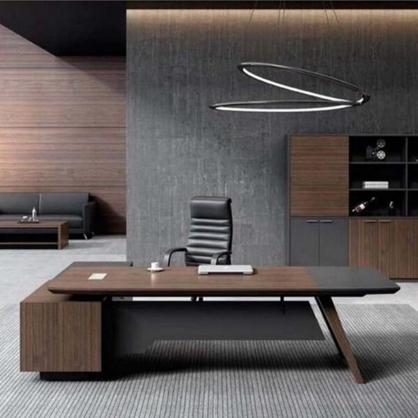 مكتب - بني و رمادي