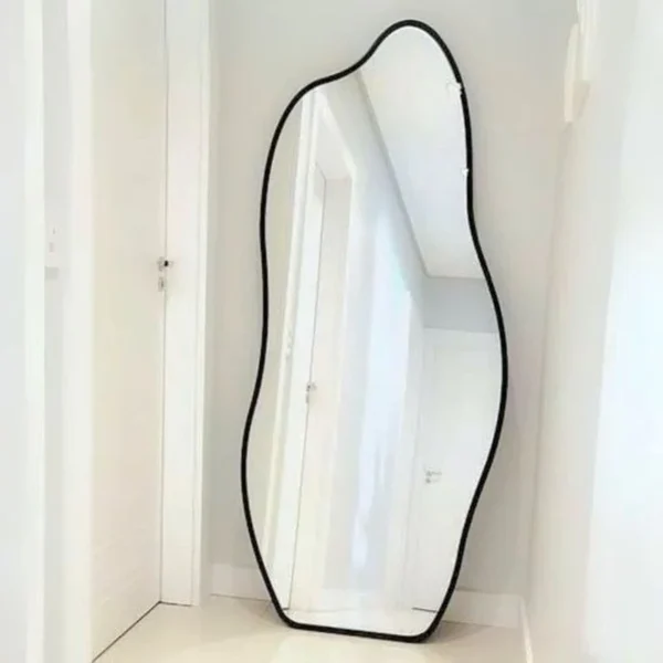 العرض: 60 سم الارتفاع: 80 سم العمق: 2 سم
